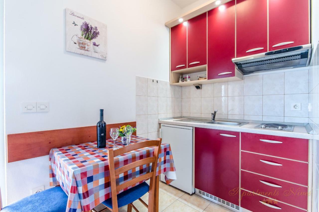 Apartments Nives Suhi Potok Jesenice  Exterior photo