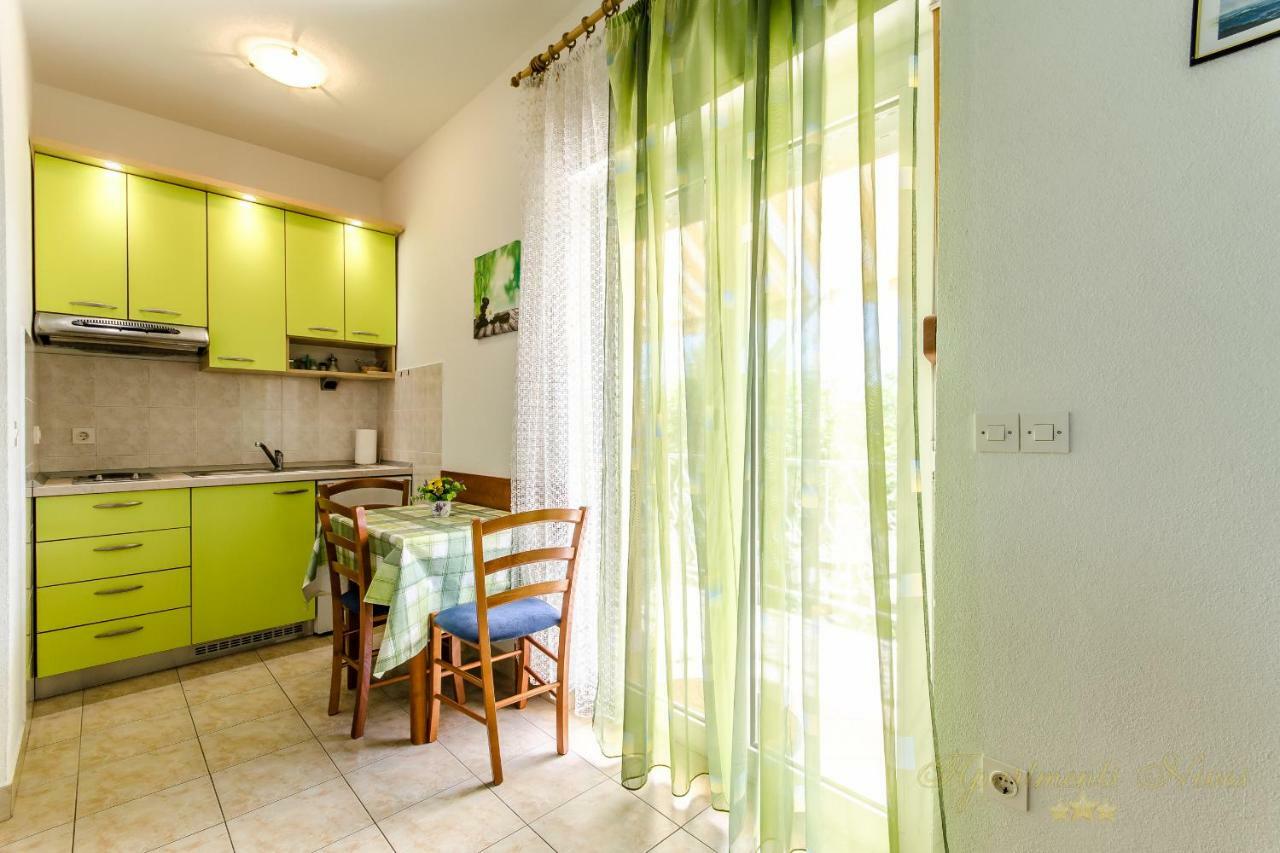 Apartments Nives Suhi Potok Jesenice  Exterior photo