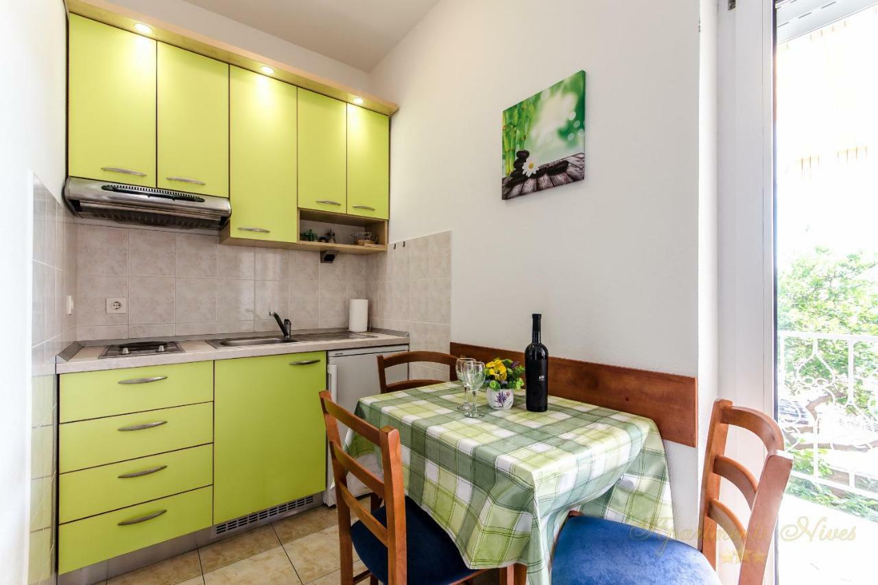 Apartments Nives Suhi Potok Jesenice  Exterior photo