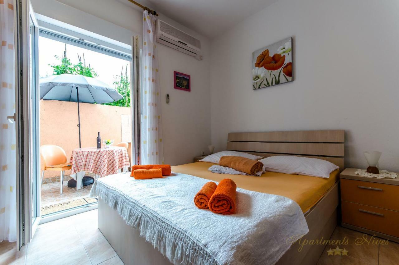 Apartments Nives Suhi Potok Jesenice  Exterior photo