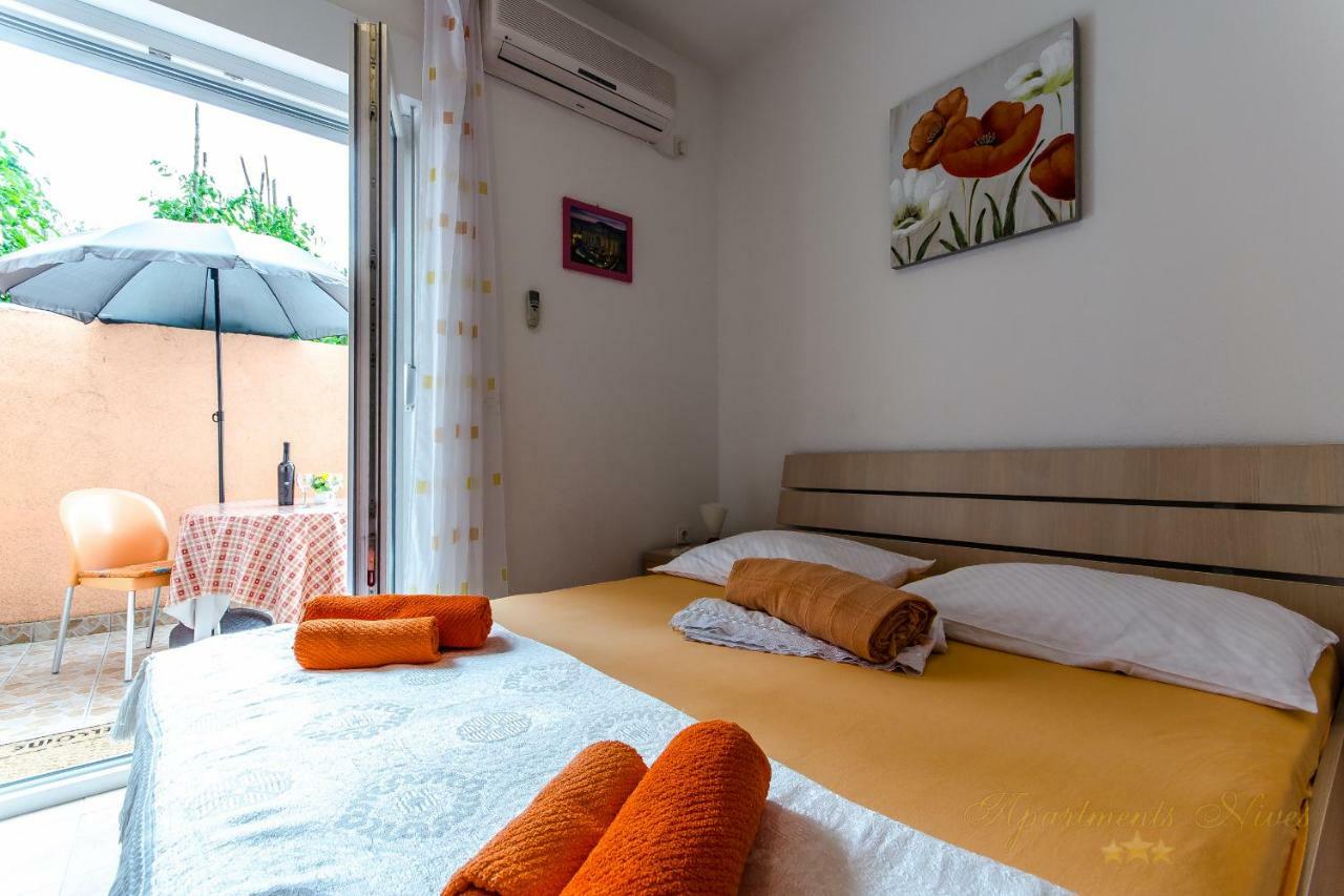 Apartments Nives Suhi Potok Jesenice  Exterior photo